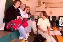 20050706thunderbayskatingschoolsarajconniemomsandgrandmas.jpg