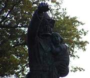 05memorial.jpg