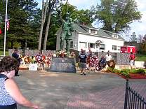 09memorial.jpg