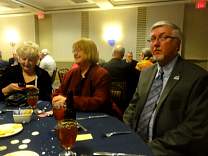 31dinnertablemaureendorothycraig.jpg