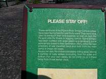 0905neysshipsign.jpg