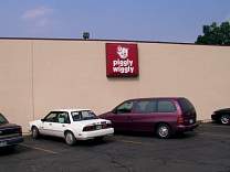 0110piggjlywiggly.jpg