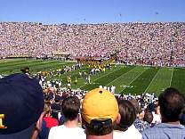 01_090101_07teamentrance.jpg